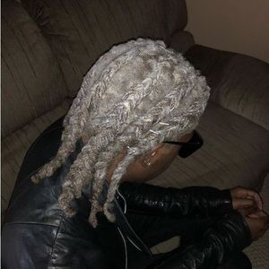 Meet your Posher, Manuel